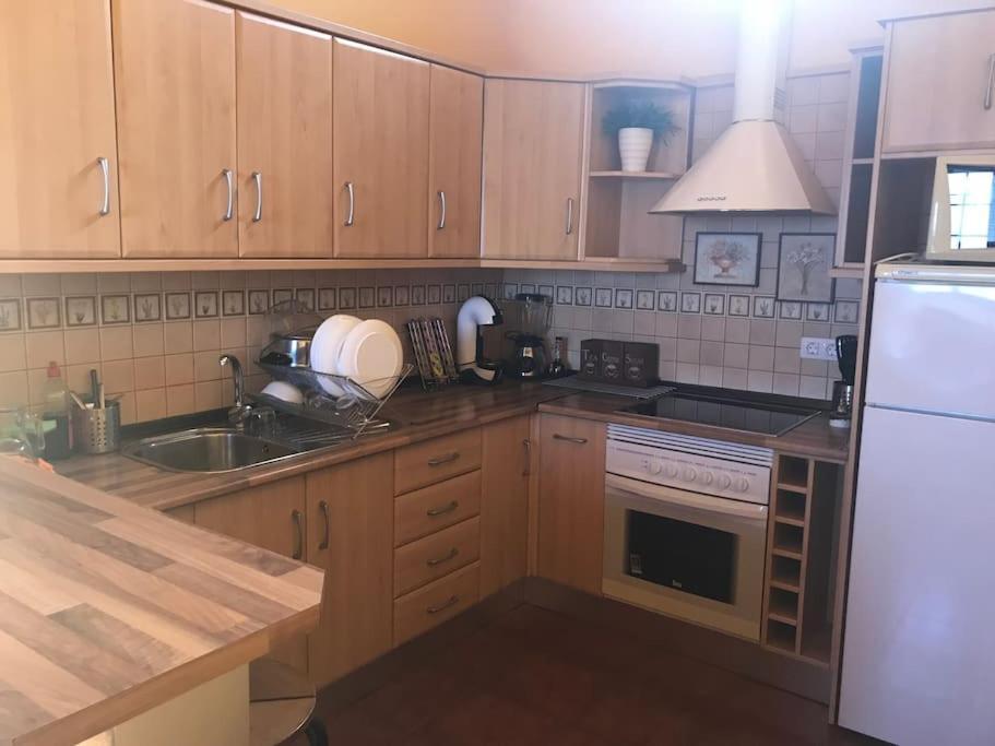 Una Casa Con Vistas La Caleta  Exteriör bild